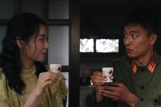 《为人民服务》戛纳特别展映｜池安×延宇振禁忌之恋引爆阶级寓言！4K杜比音效未删减版限时开放
