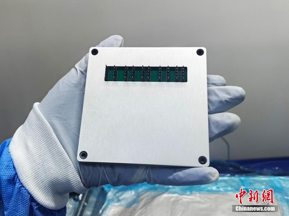 中国首款碳-14核电池问世！千年续航改写能源规则，医疗航天全颠覆